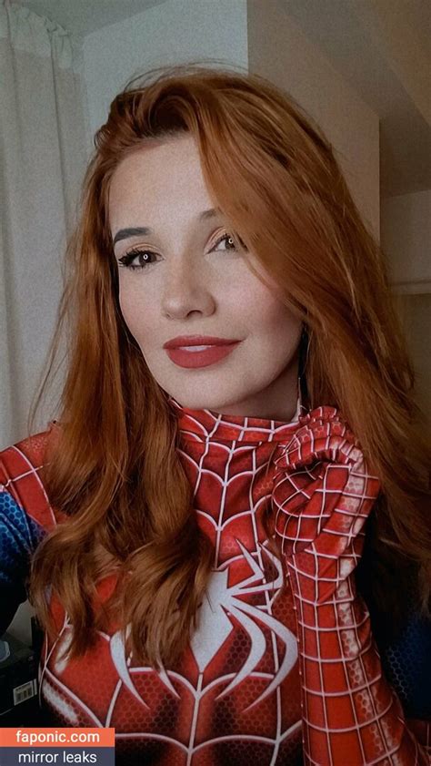 Sophie Keen (@SophieKeen) .